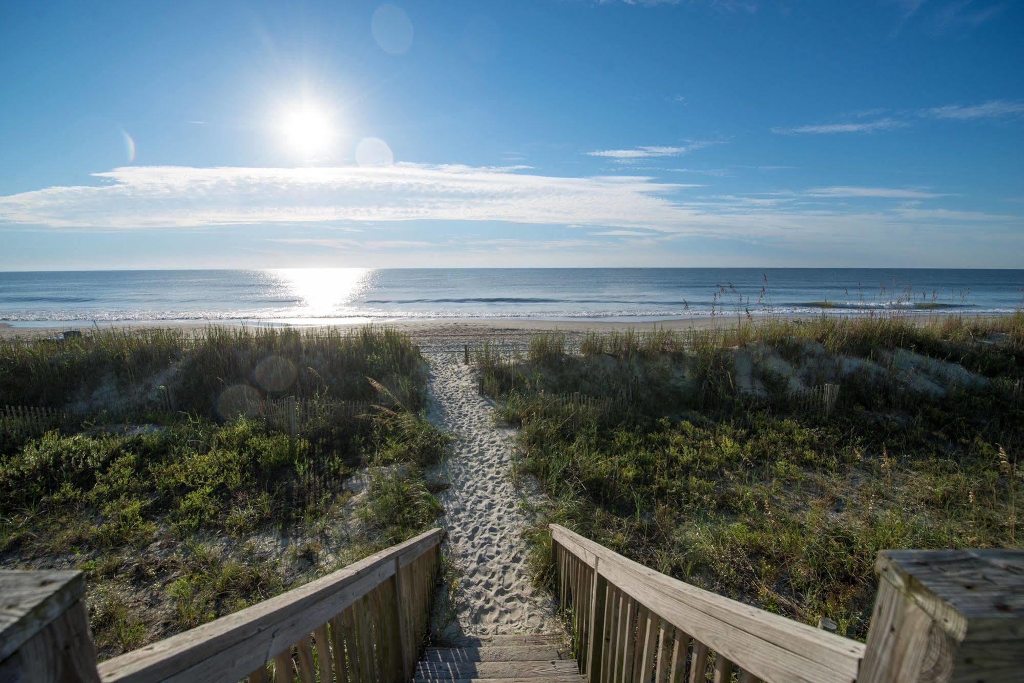 Sandpebble Beach Club Surfside Beach A Ramada By Wyndham Dış mekan fotoğraf